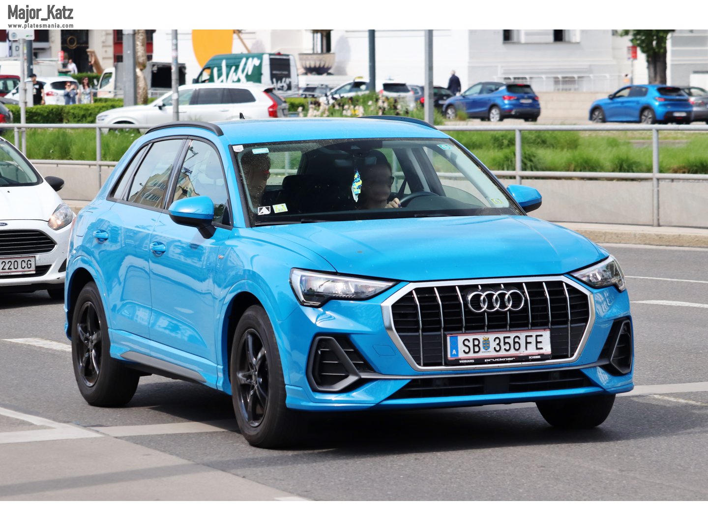 SB 356 FE, Audi Q3 2nd gen SUV (F3B), 2018–