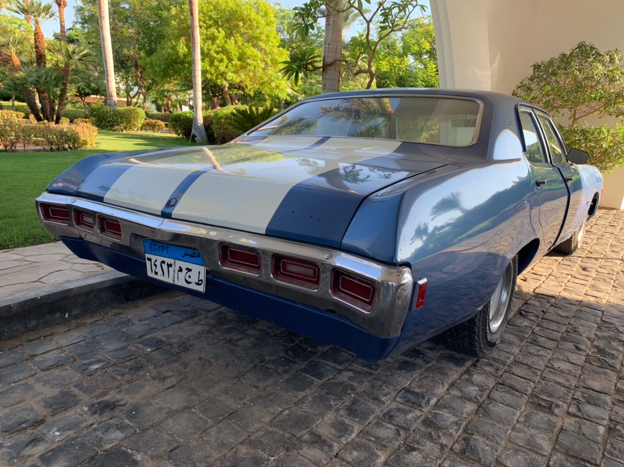 ٦٤٢٣ مجط, Chevrolet Impala 4th gen 1965 2-door Hardtop (16437/16637; B-body), 1964–1965