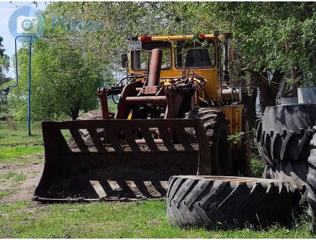 9974 ск 64, Kirovets К-700