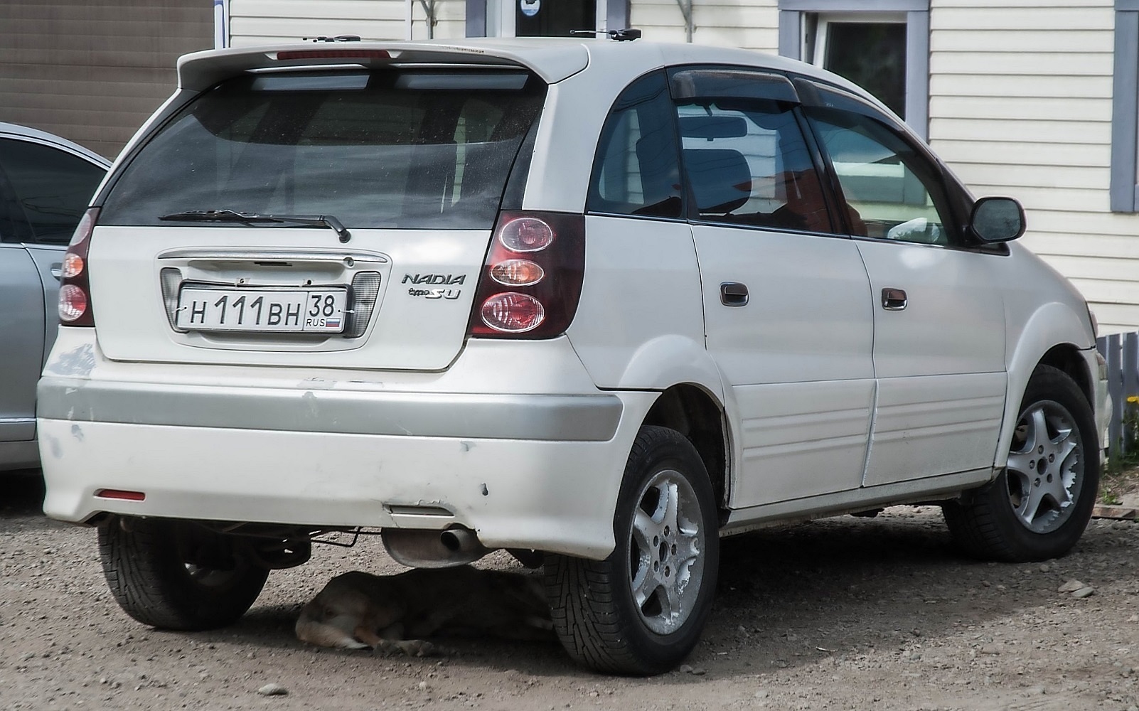 н 111 вн 38, Toyota Nadia 1st gen  type SU Cross (XN10), 1999–2003