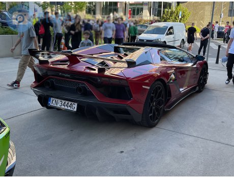 KN 3444G, Lamborghini Aventador