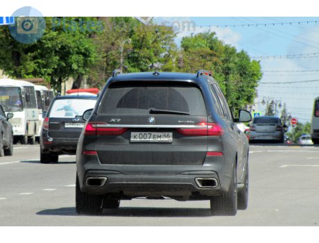 к007ем46, BMW X7