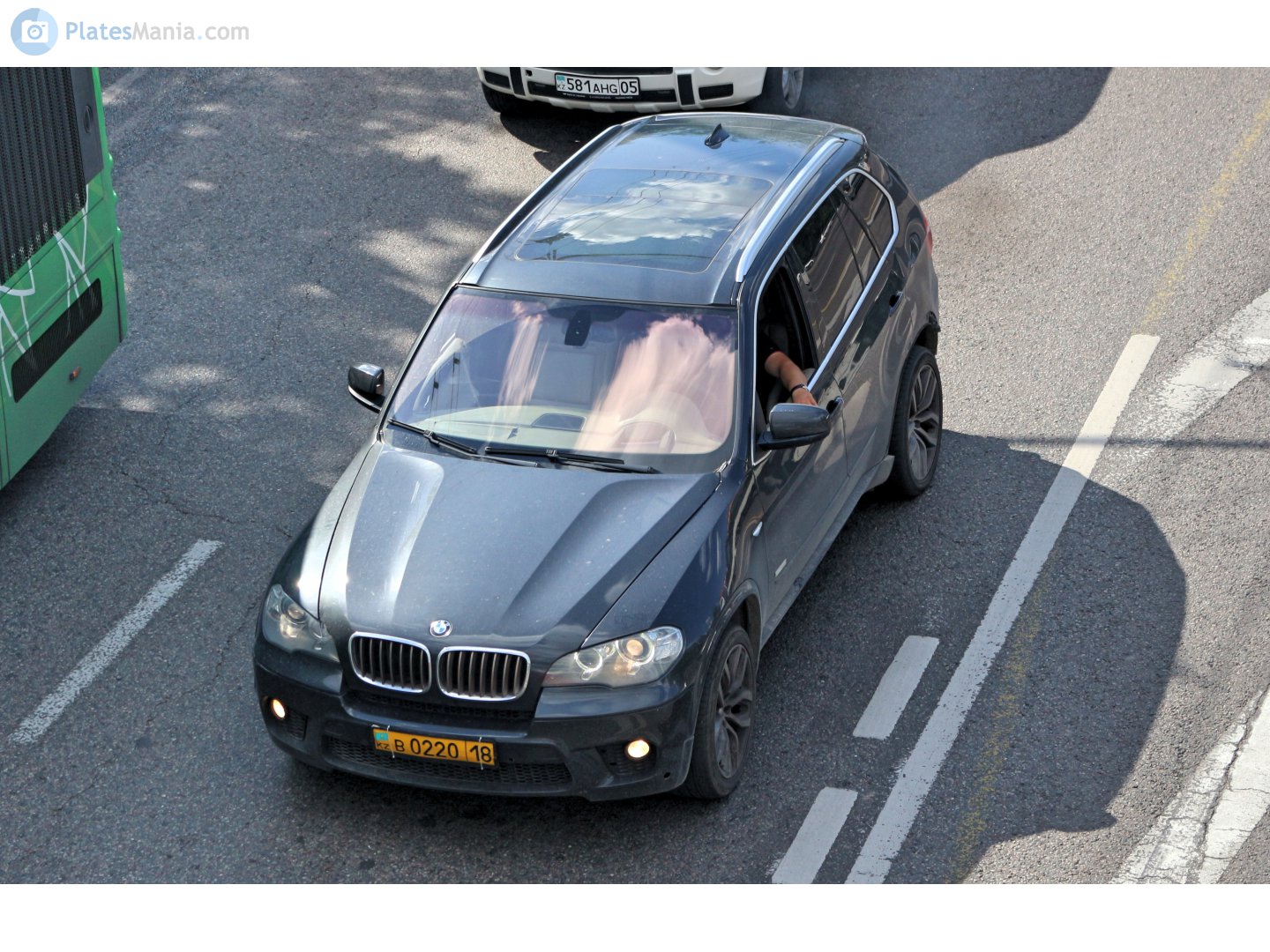 B 0220 18, BMW X5 2nd gen (E70), 2007–2013