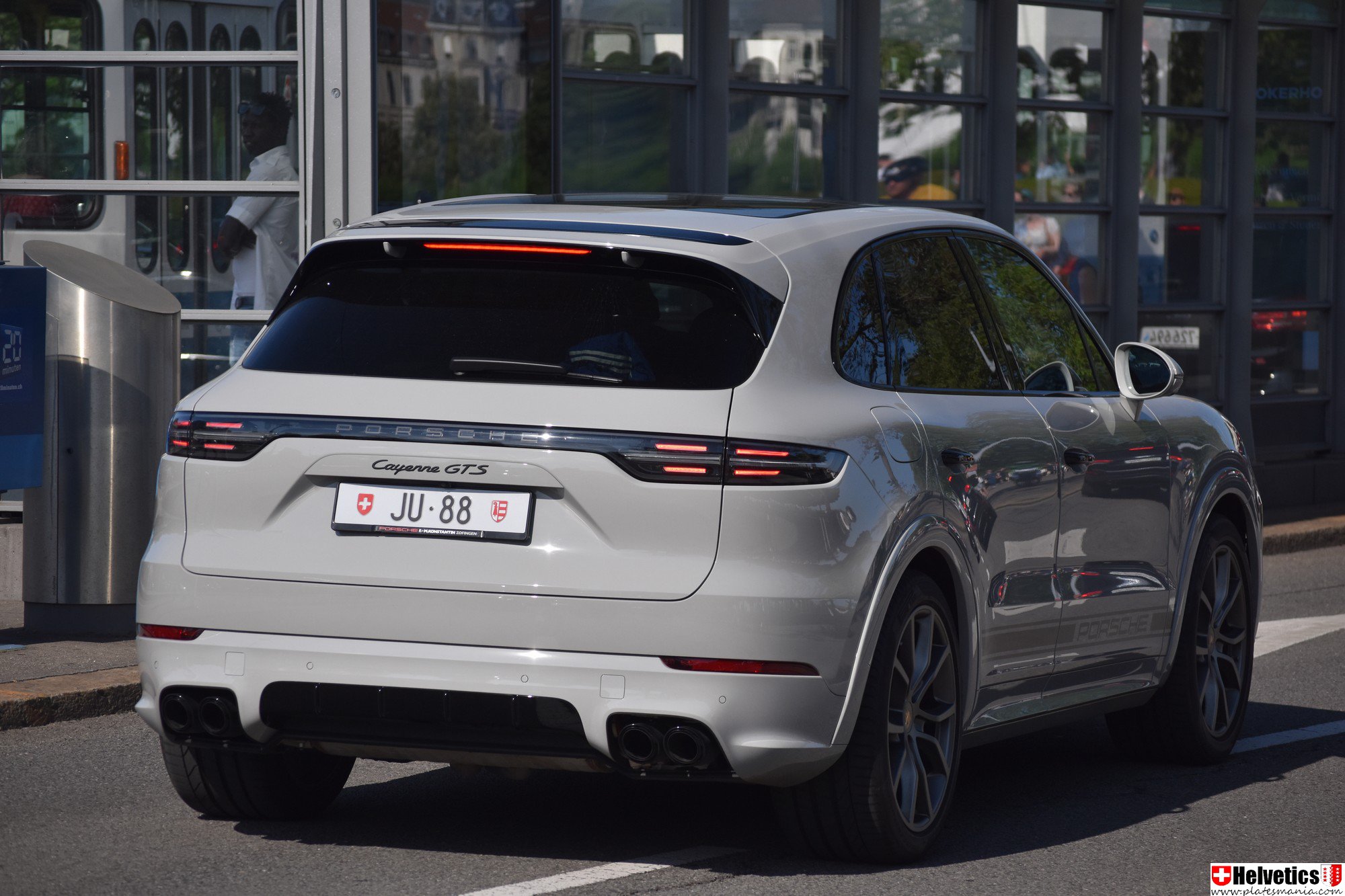 JU 88, Porsche Cayenne 3rd gen SUV (PO536; 9Y0), 2017–2023