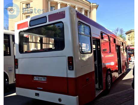 к716ое198, Mercedes-Benz O325