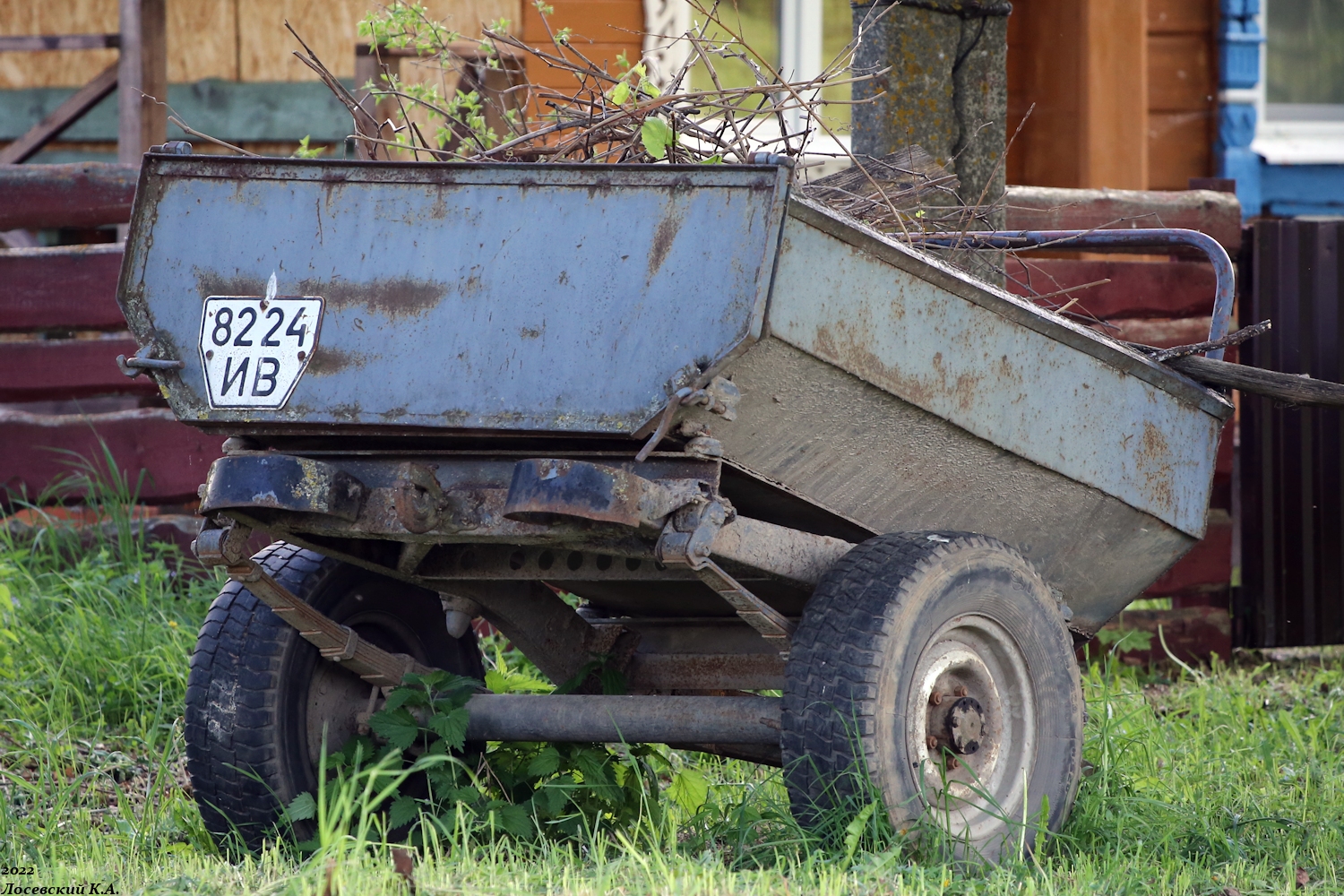 8224 ИВ, Trailers (1977) 