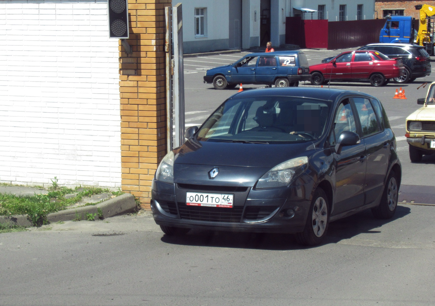 о 001 то 46, Renault Scénic 3rd gen (J95), 2009–2016