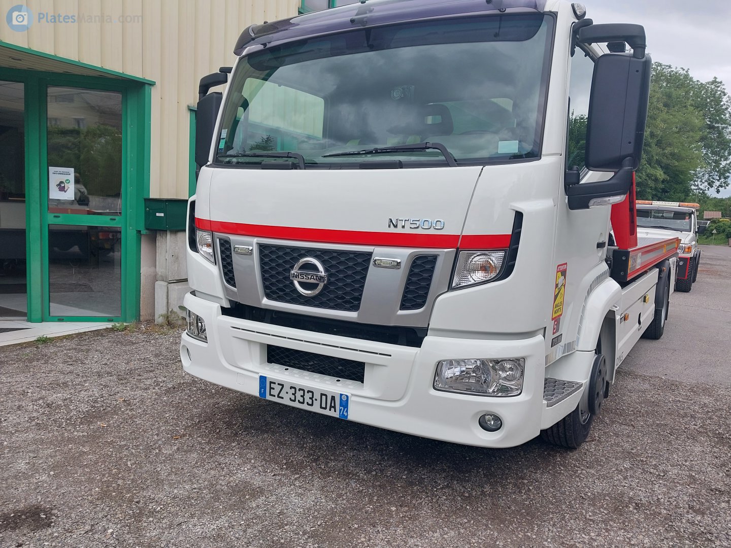 EZ-333-DA, Nissan NT500 