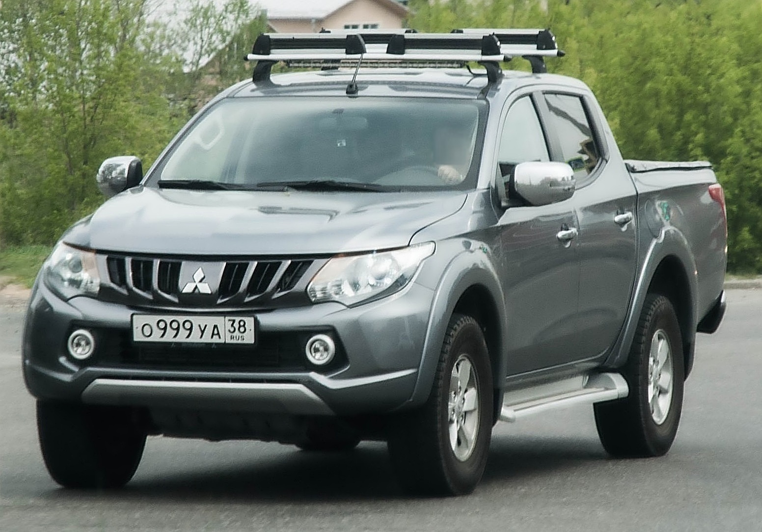 о 999 уа 38, Mitsubishi L200 5th gen (KJ/KK/KL), 2015–2019 (–present for LATAM-market)