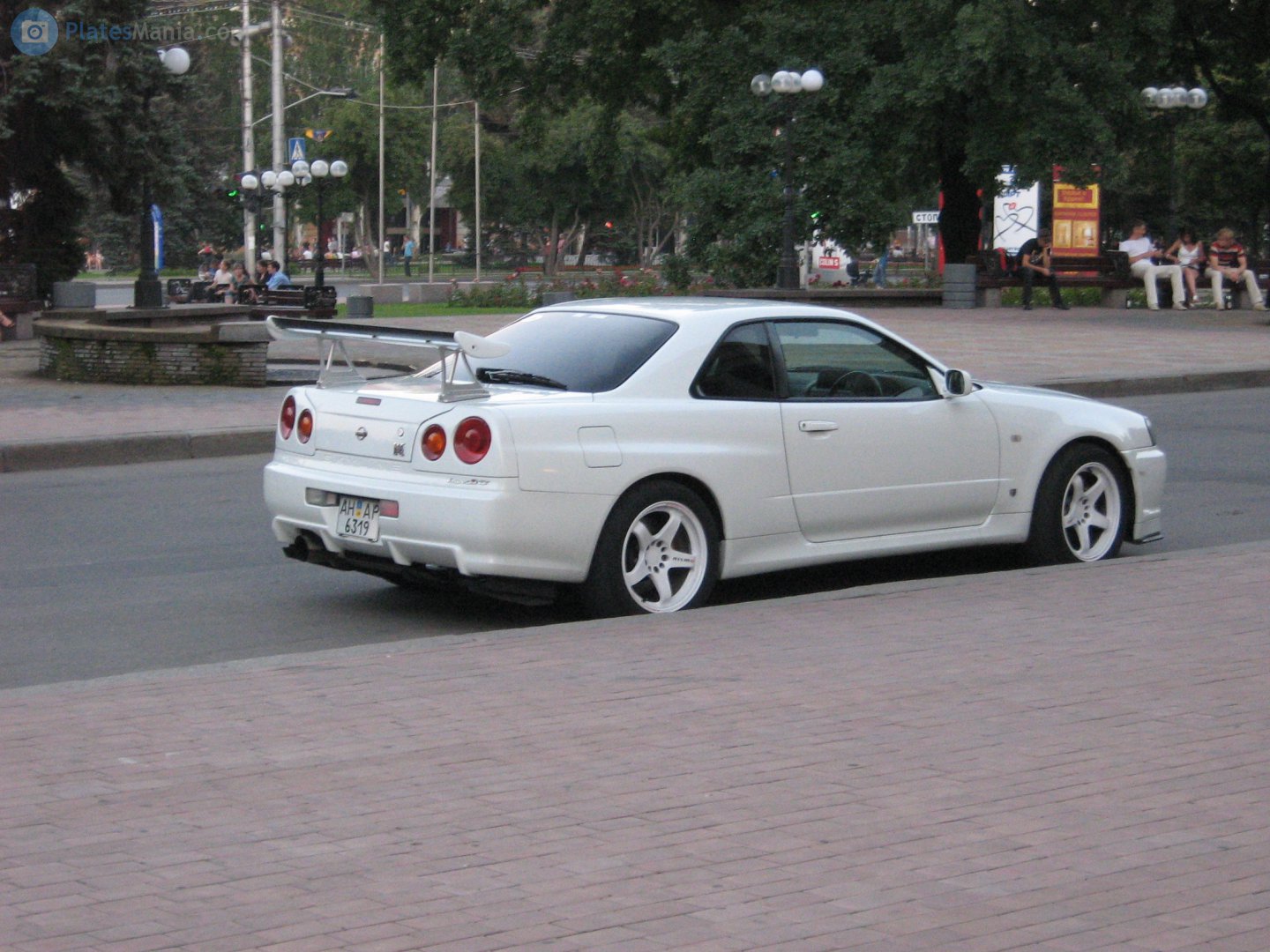 AH 6319 AP, Nissan Skyline 10th gen Coupé (R34), 1998–2001