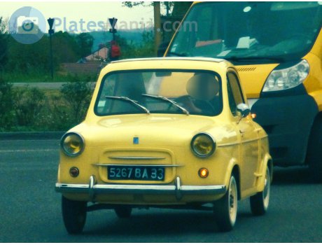 5267 BA 33, Piaggio Vespa 400