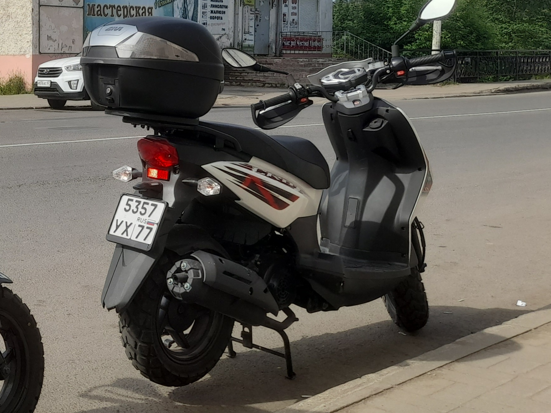 5357 ух 77, SYM Crox 