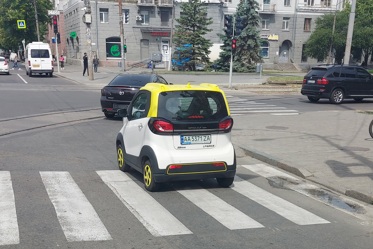 AA 5371 ZA, Baojun E100 1st gen, 2017–