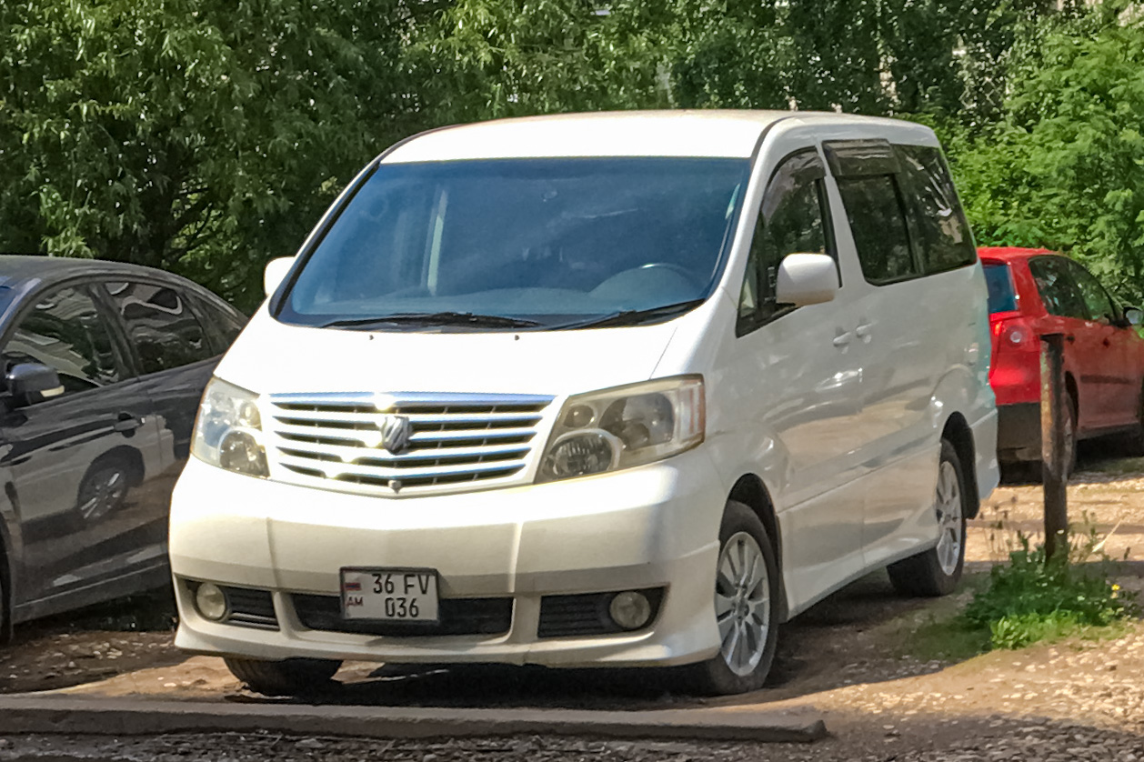 36 FV 036, Toyota Alphard 1st gen (G/V) (AH10), 2002–2008
