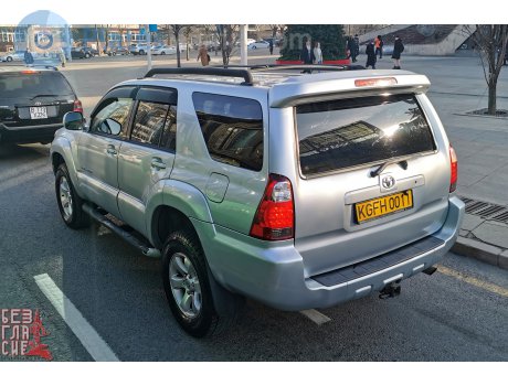 KGFH0011, Toyota 4Runner