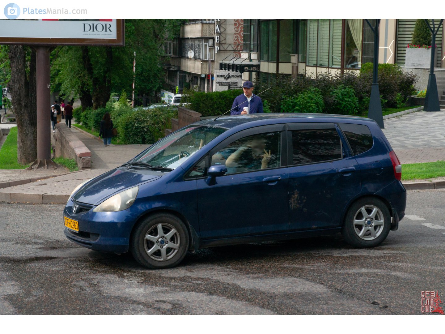 KGFH2963, Honda Fit 1st gen Hatch (GD), 2001­–2008