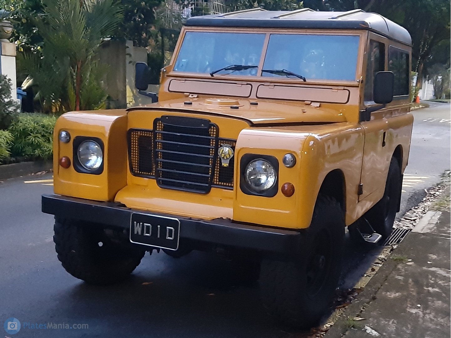 WD 1 D, Land Rover Series III 88'' 3-door SUV, 1971–1985