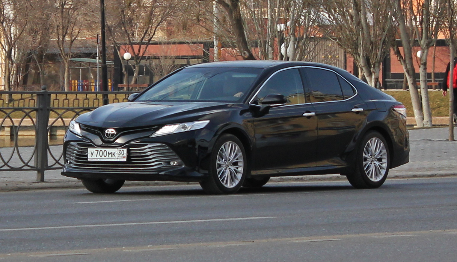 у 700 мк 30, Toyota Camry 8th gen (XV70), 2017–