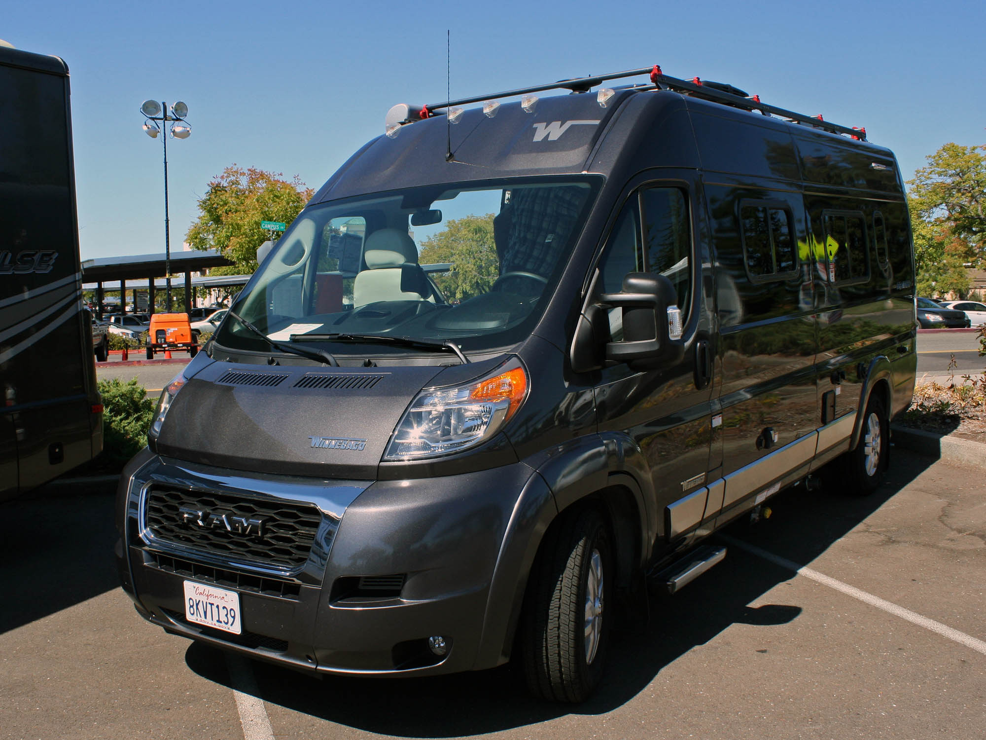 8KVT139, Winnebago Travato 