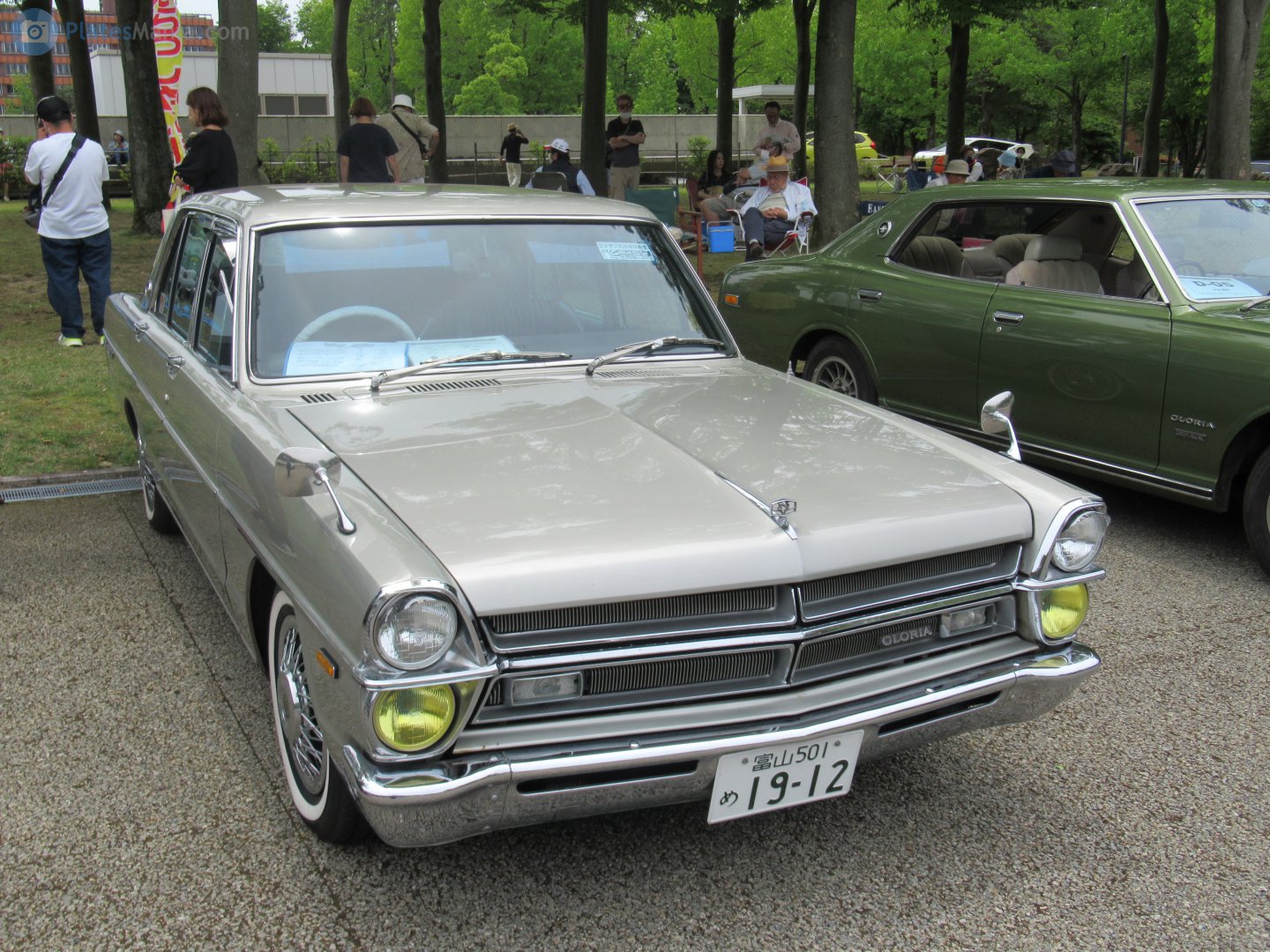 富山 501 め 1912, Nissan Gloria 3rd gen Sedan (A30), 1967–1971 (former generations were sold under Prince brand)