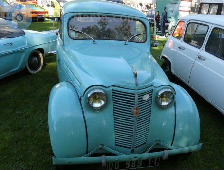 DD-989-TT, Renault Dauphinoise