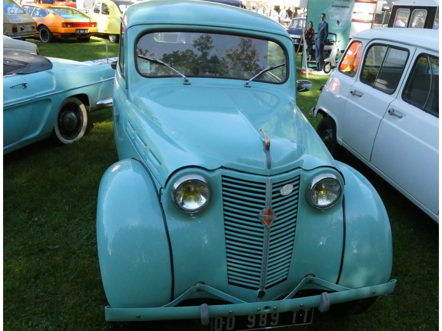 DD-989-TT, Renault Dauphinoise 