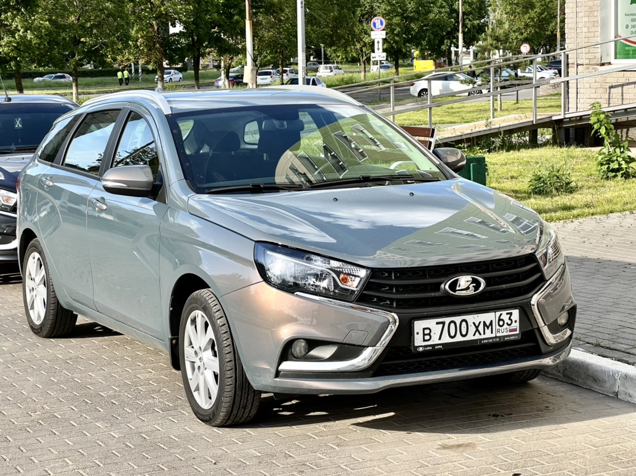 в 700 хм 63, Lada (VAZ) Vesta 1st gen SW (GFK), 2017–2022