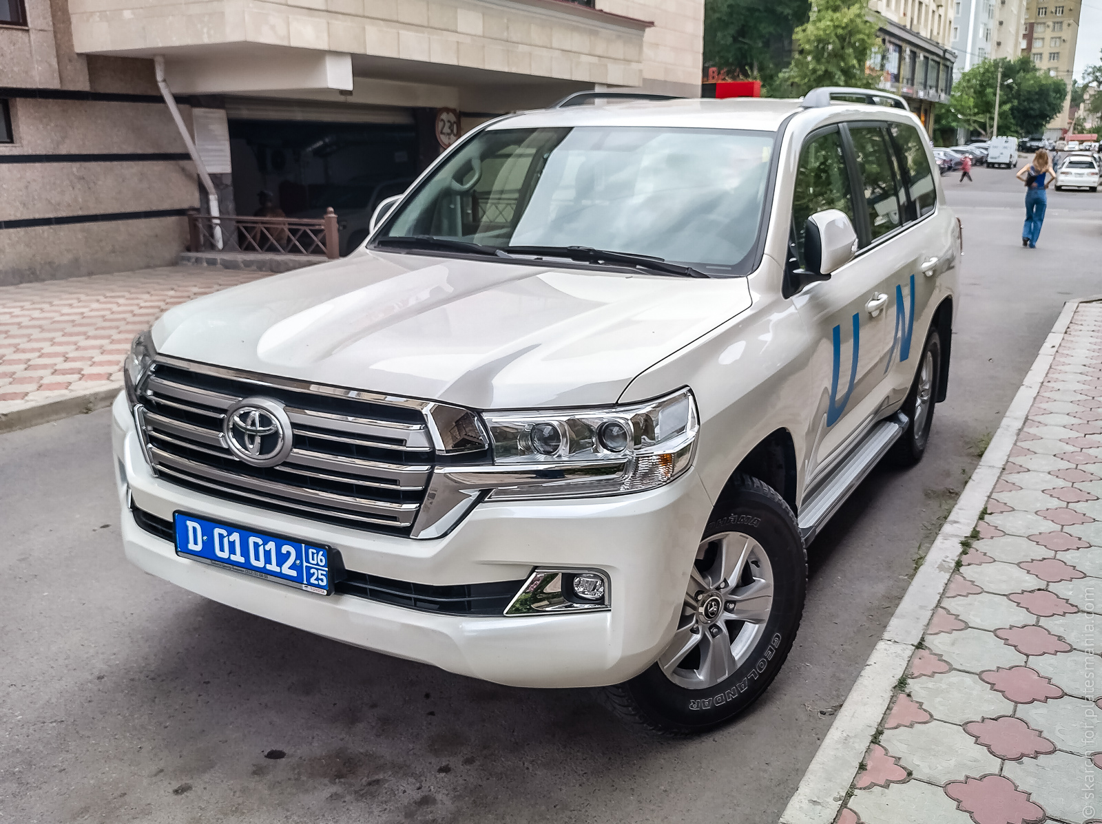 D 01 012, Toyota Land Cruiser 200 (J200), 2nd facelift, 2015–2021