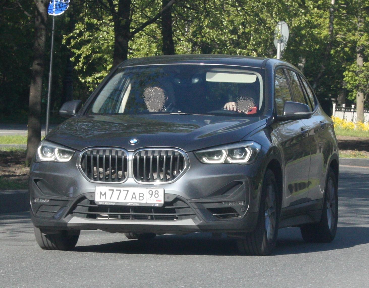 м 777 ав 98, BMW X1 2nd gen (F48), 2015­–2022