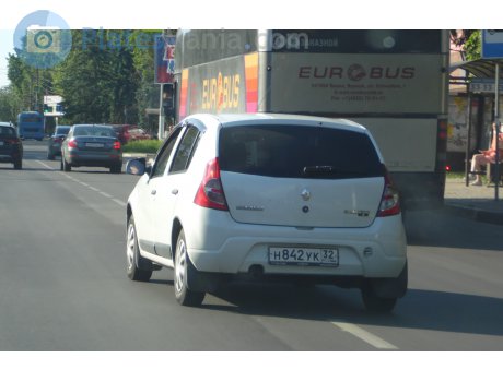 н842ук32, Renault Sandero