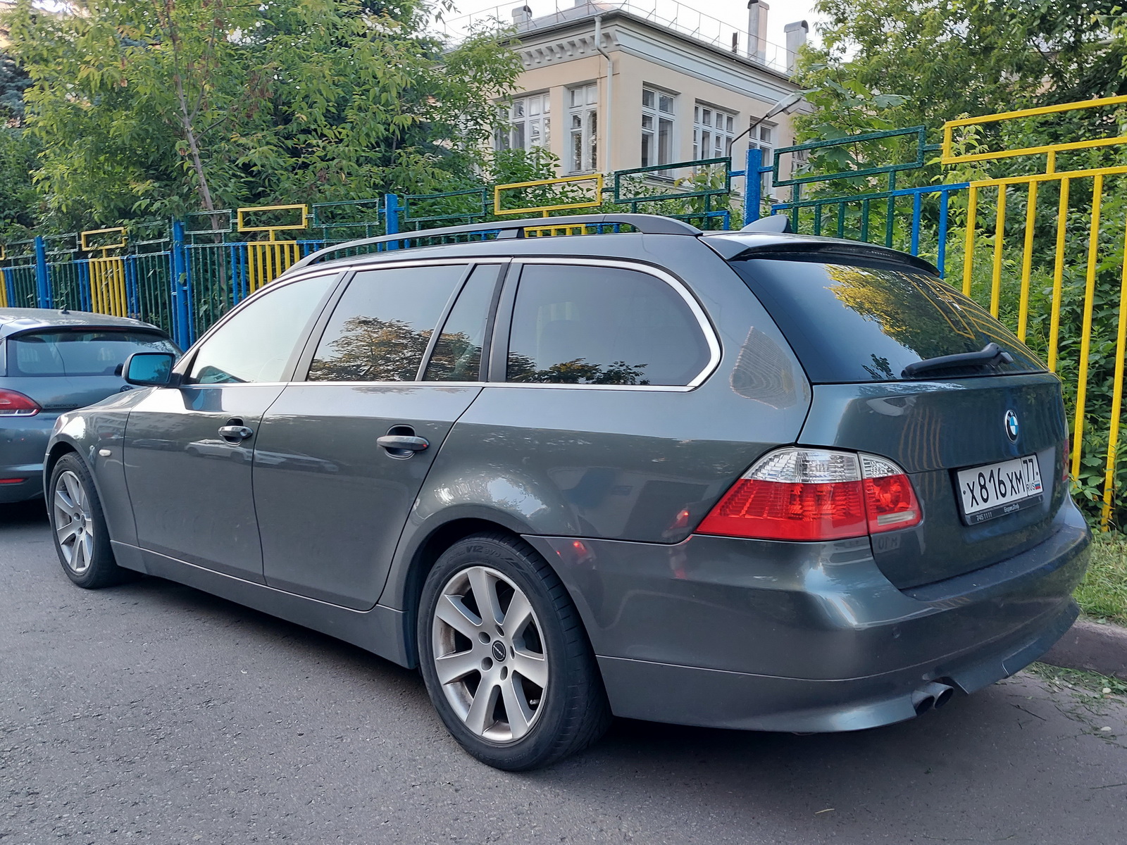 х 816 хм 77, BMW 5 Series 5th gen Touring (E61), 2004–2010