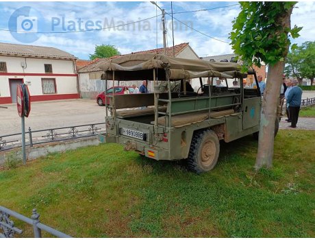 H 9890 BBB, Santana Land Rover 109 Militar