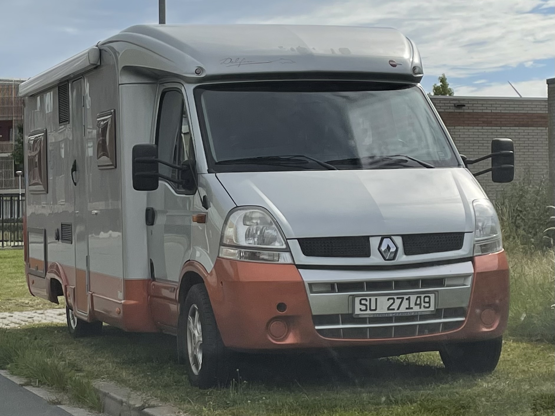 SU 27149, Bürstner Delfin 