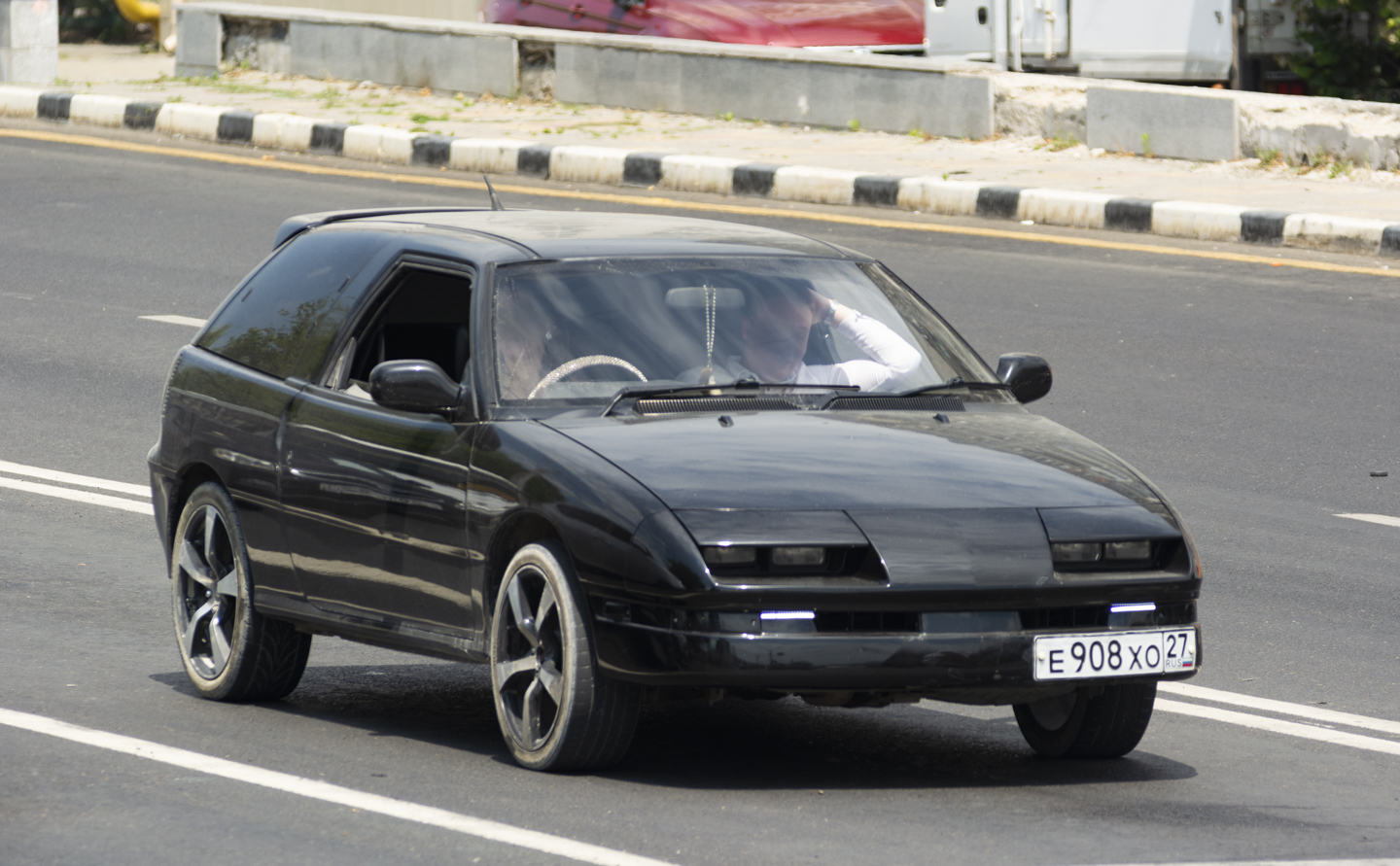 е 908 хо 27, Isuzu Pa-Nero 