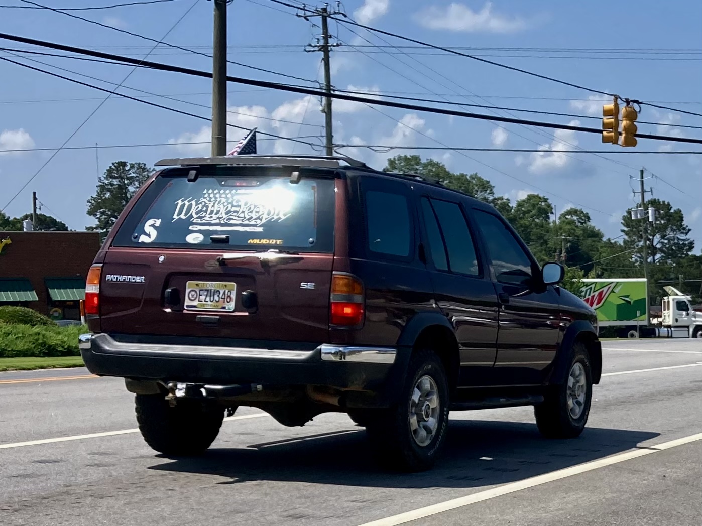 EZU348, Nissan Pathfinder 2nd gen (R50), 1995–1999