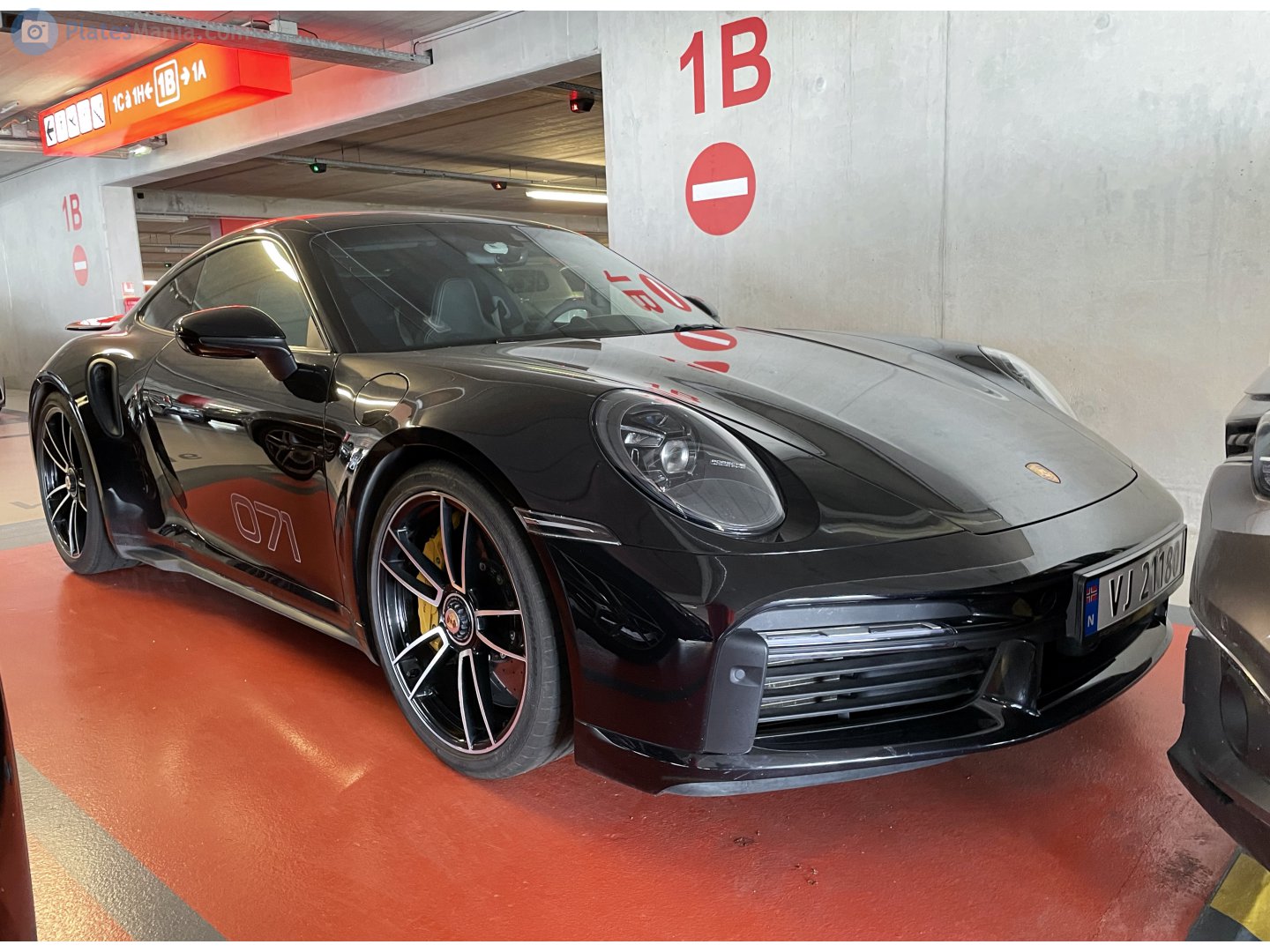 VJ 21180, Porsche 911 8th gen Coupé (992.1), 2019–2025