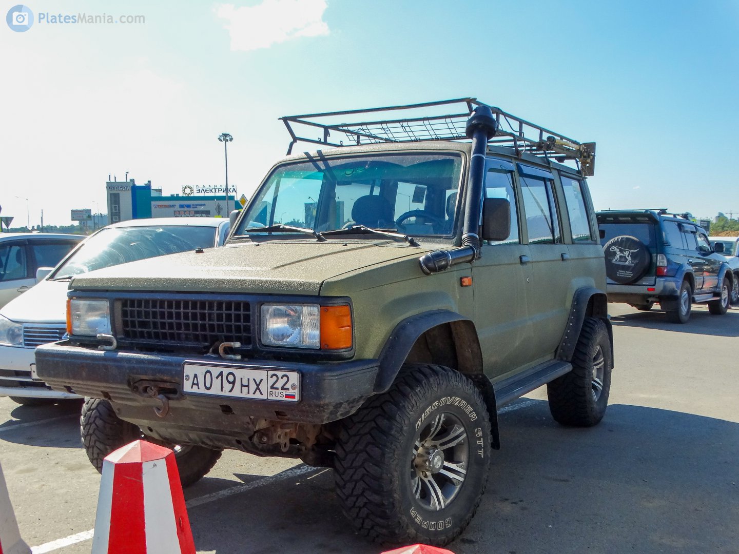 а 019 нх 22, Isuzu Trooper 1st gen, 5-door, 1981-1991