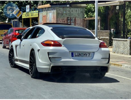 LÜN MY 7, Porsche Panamera