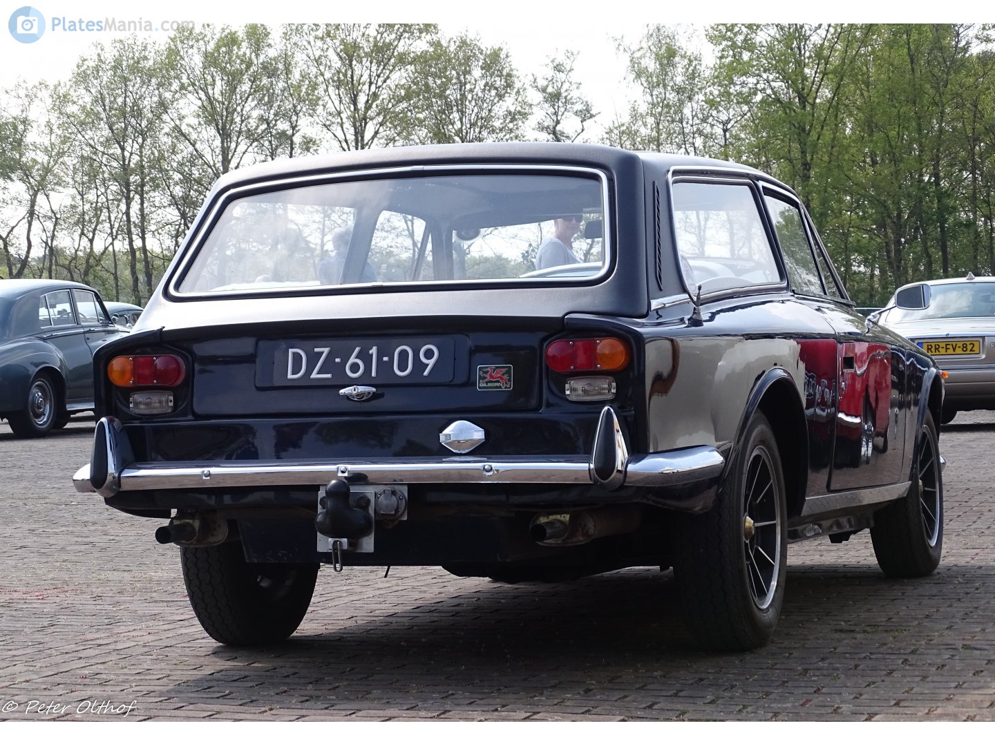 DZ-61-09, Gilbern Invader 