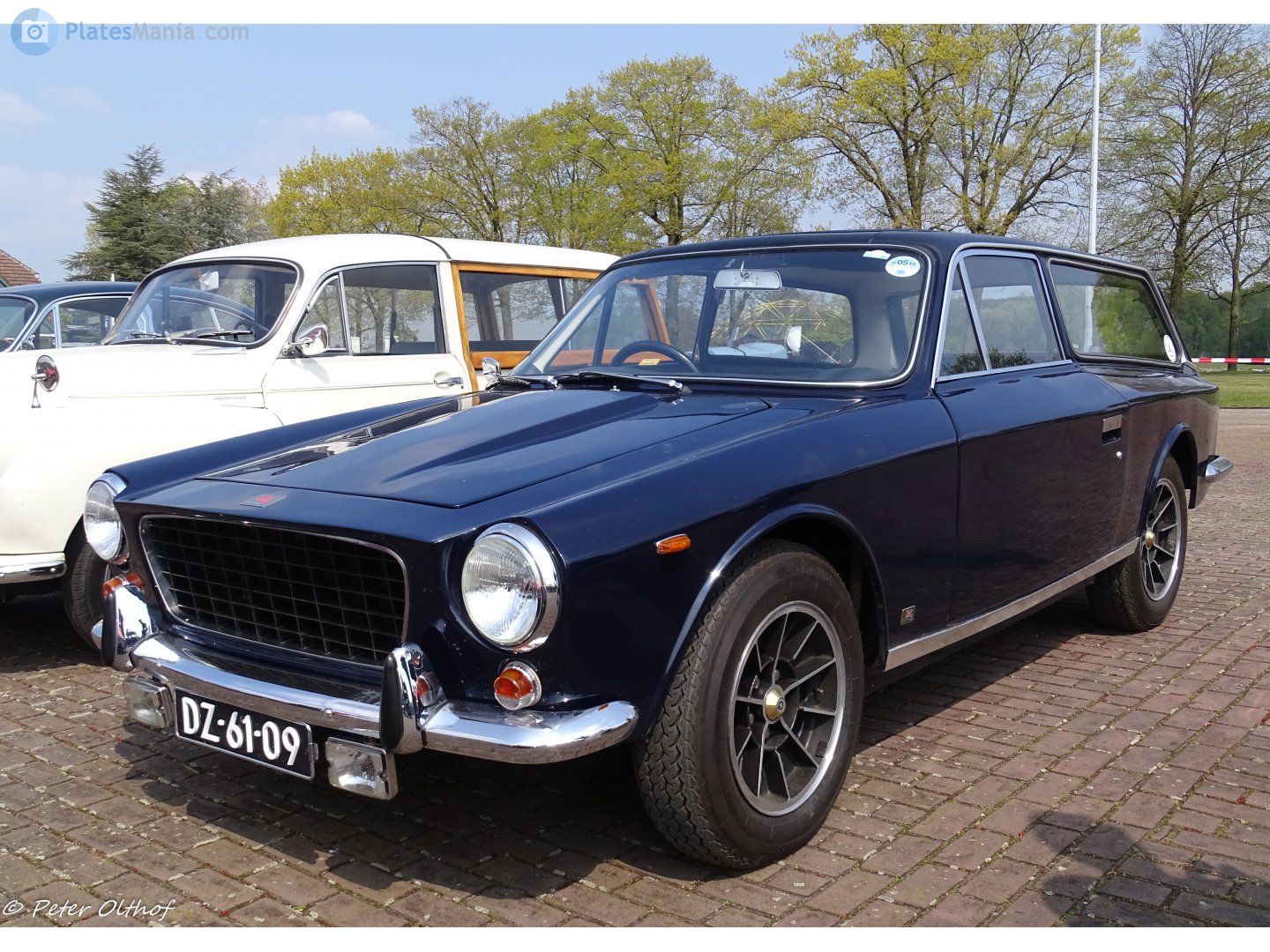 DZ-61-09, Gilbern Invader 