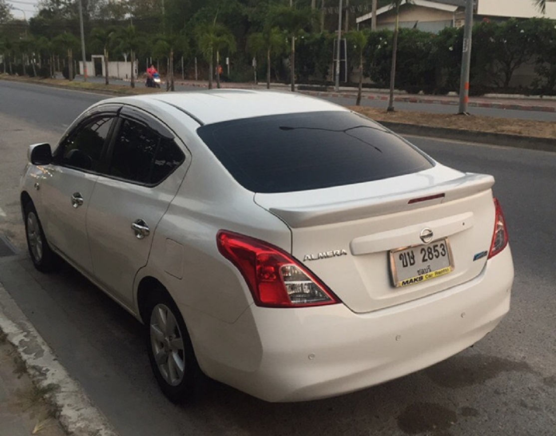 Nissan almera 2011