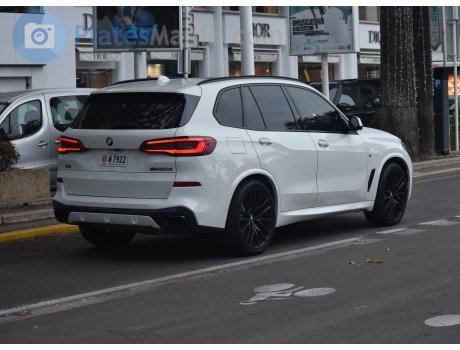 N 7922, BMW X5