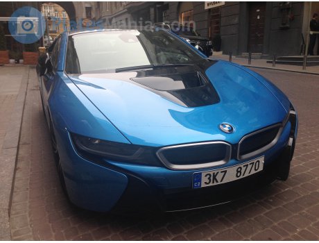 3K7 8770, BMW i8