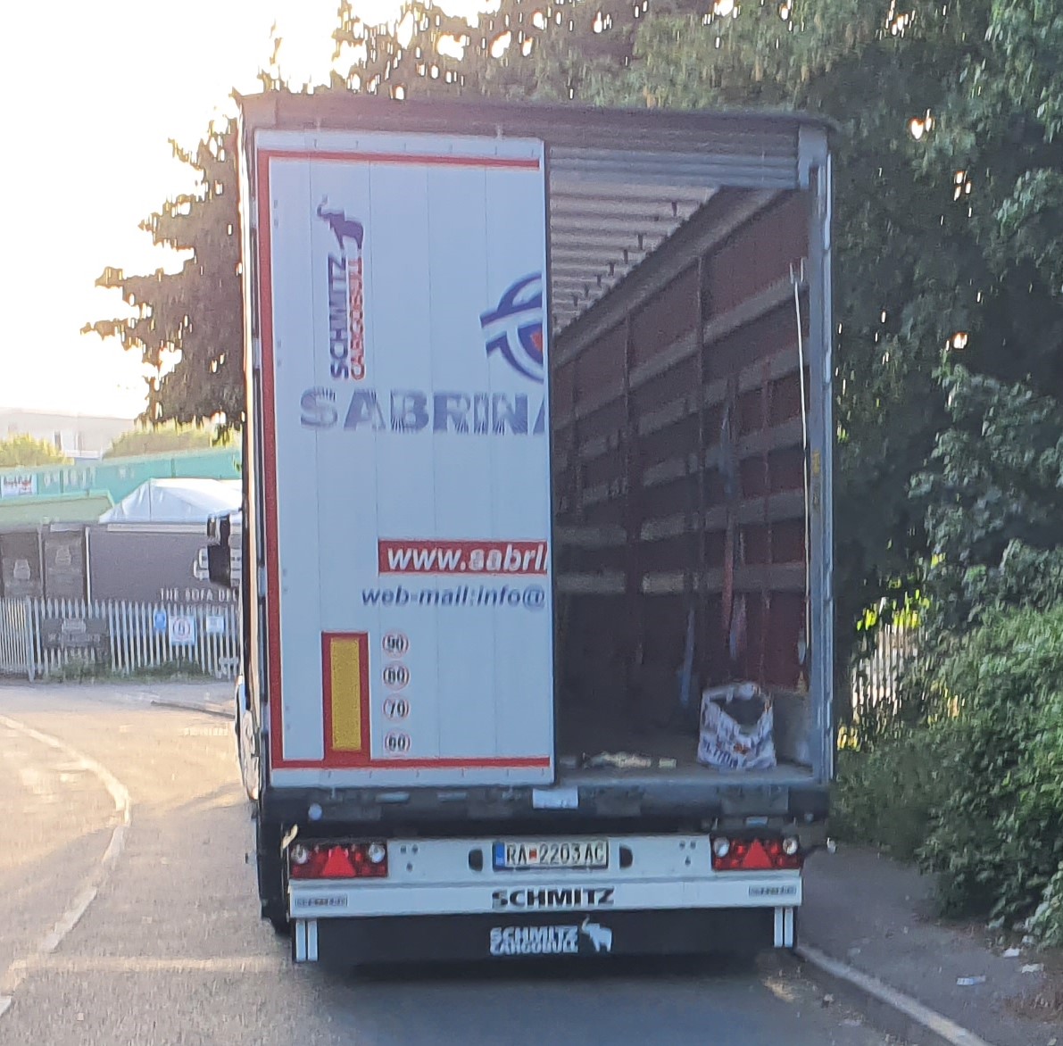 RA 2203 AC, Schmitz SCS 