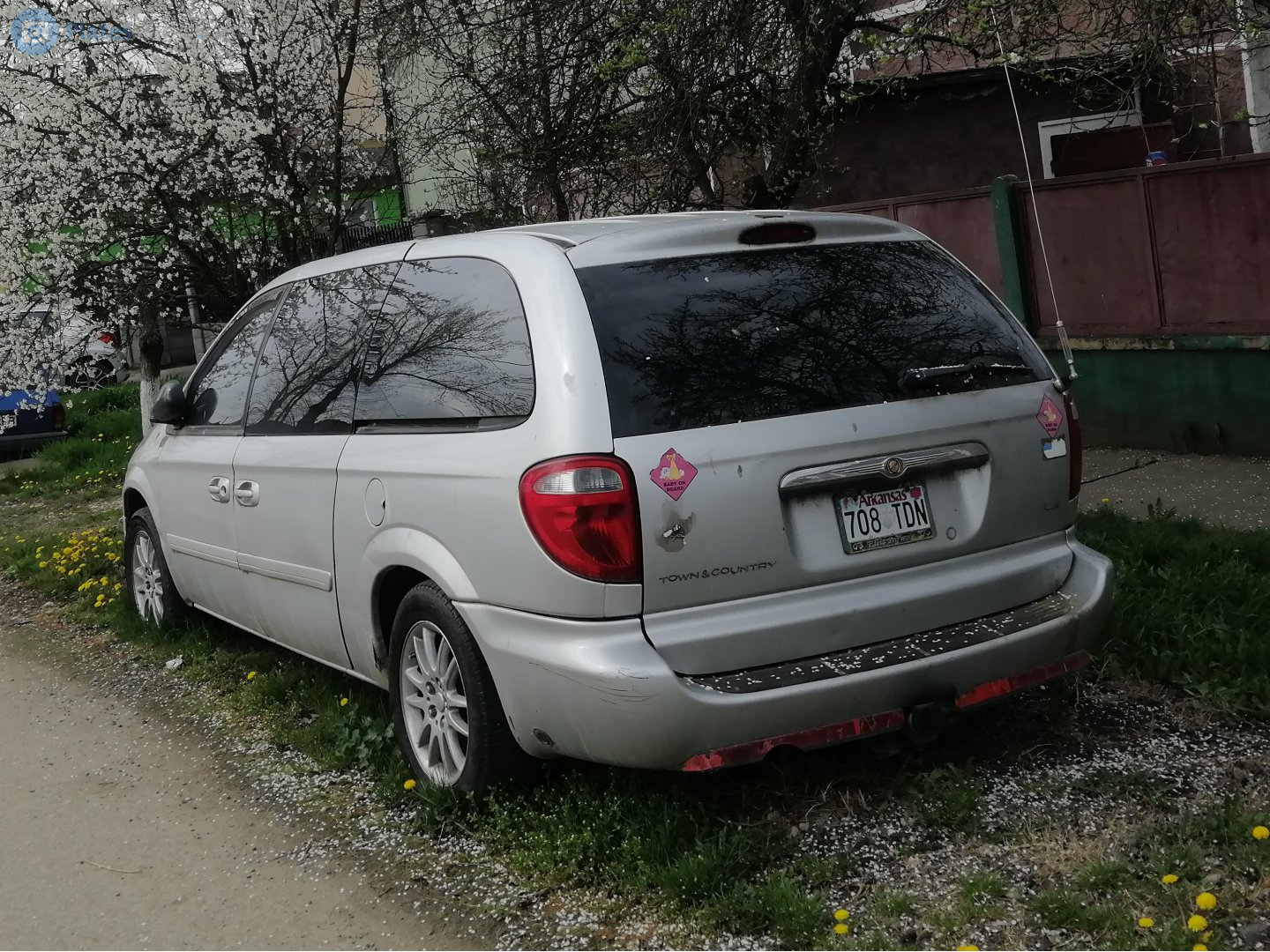 708 TDN, Chrysler Town&Country 4th gen Minivan (RS), 2000–2007