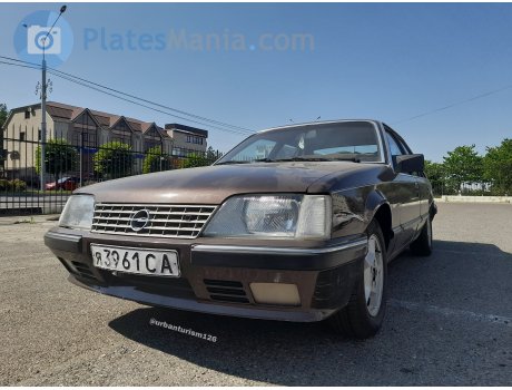 я 3961 СА, Opel Senator