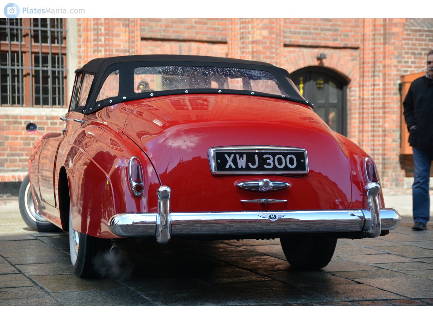 XWJ300, Bentley S1/S2/S3 