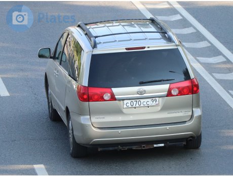 с070сс99, Toyota Sienna