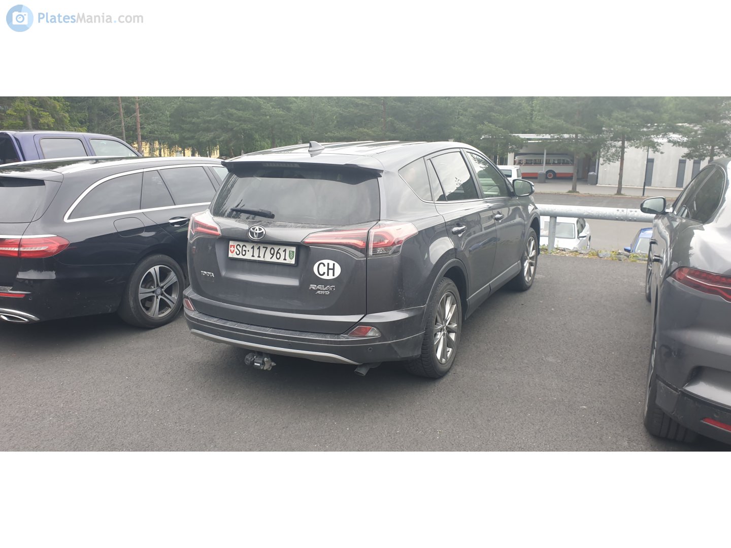 SG 117961, Toyota RAV4 4th gen (XA40), facelift, 2015–2019