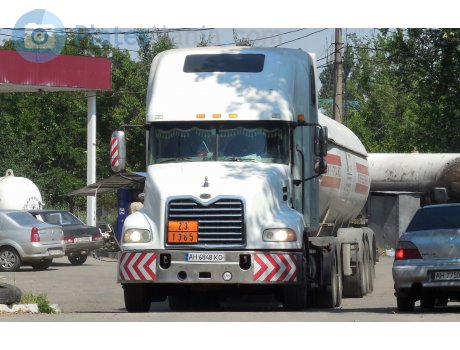 AH 6848 KO, Mack Vision